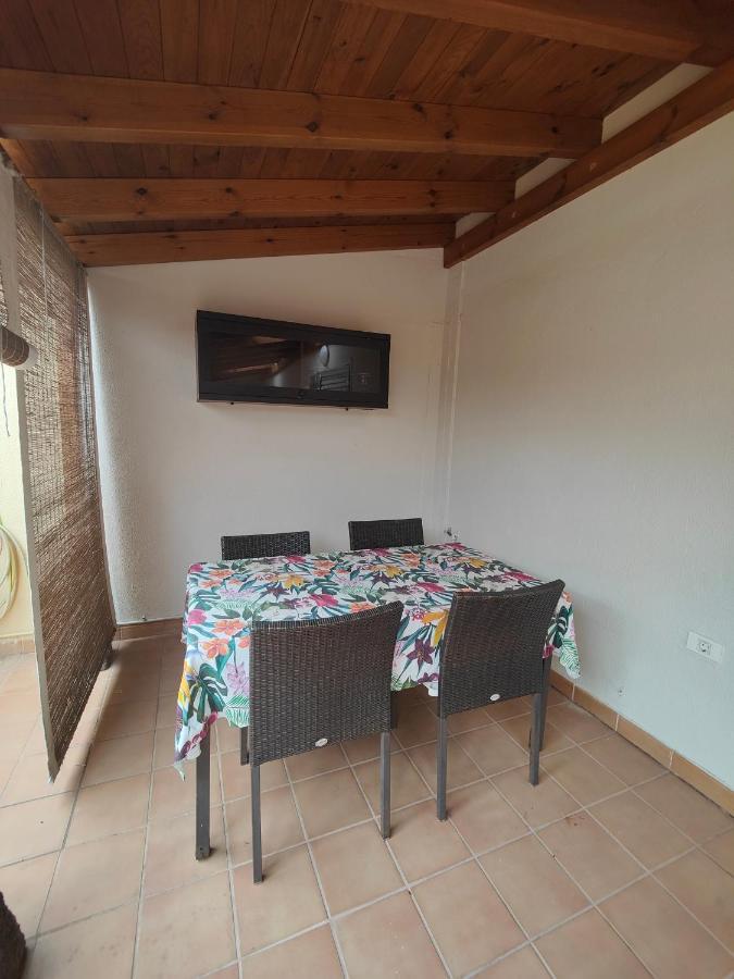 קנדלריה Iris Holiday Apartment מראה חיצוני תמונה
