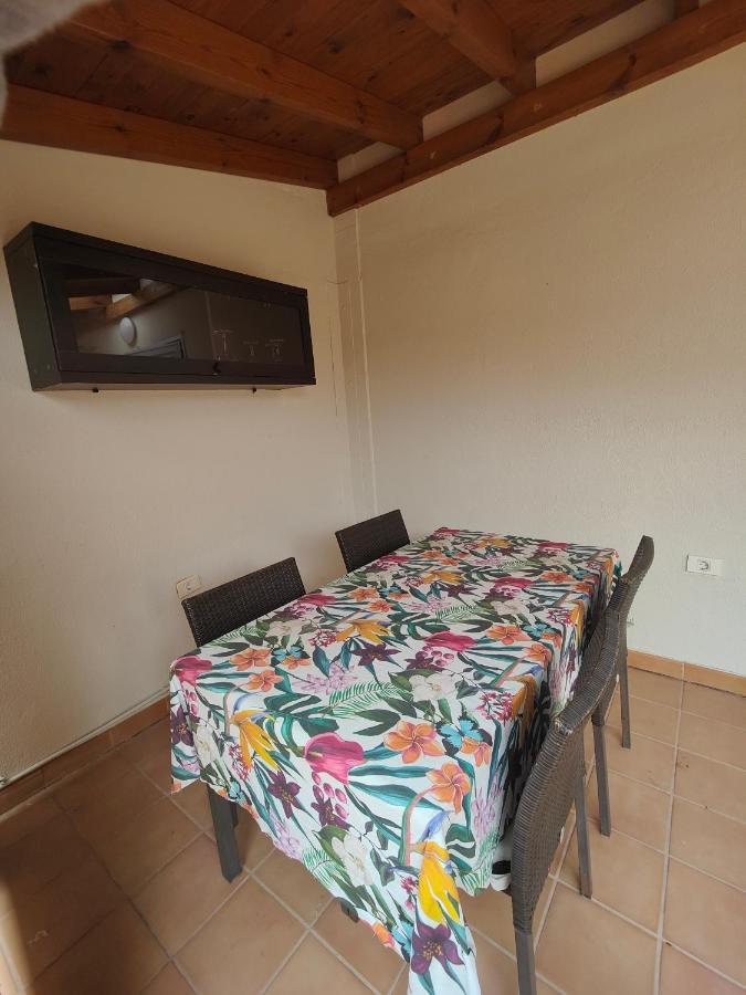 קנדלריה Iris Holiday Apartment מראה חיצוני תמונה
