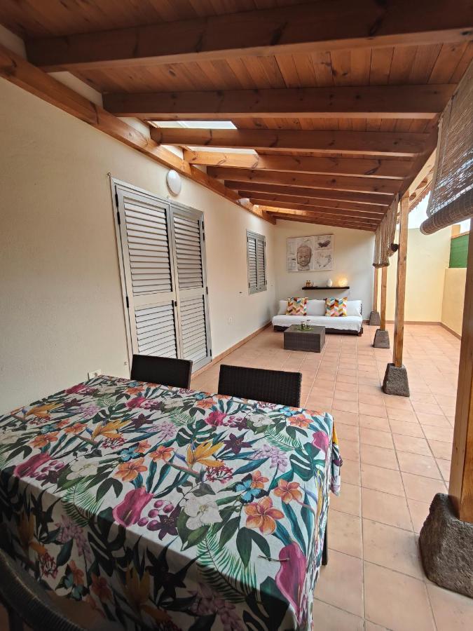 קנדלריה Iris Holiday Apartment מראה חיצוני תמונה