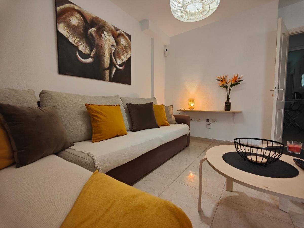 קנדלריה Iris Holiday Apartment מראה חיצוני תמונה