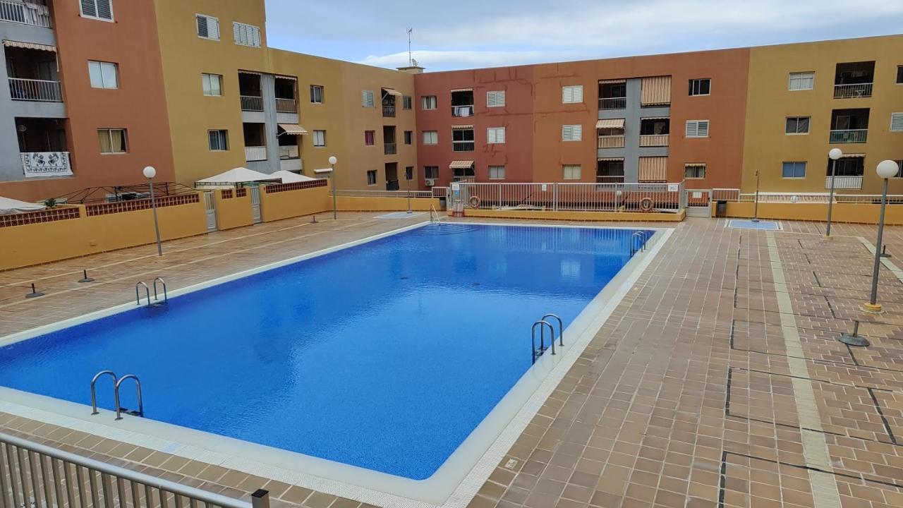 קנדלריה Iris Holiday Apartment מראה חיצוני תמונה